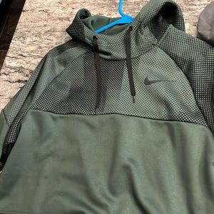 Nike dri-fit hoodie
